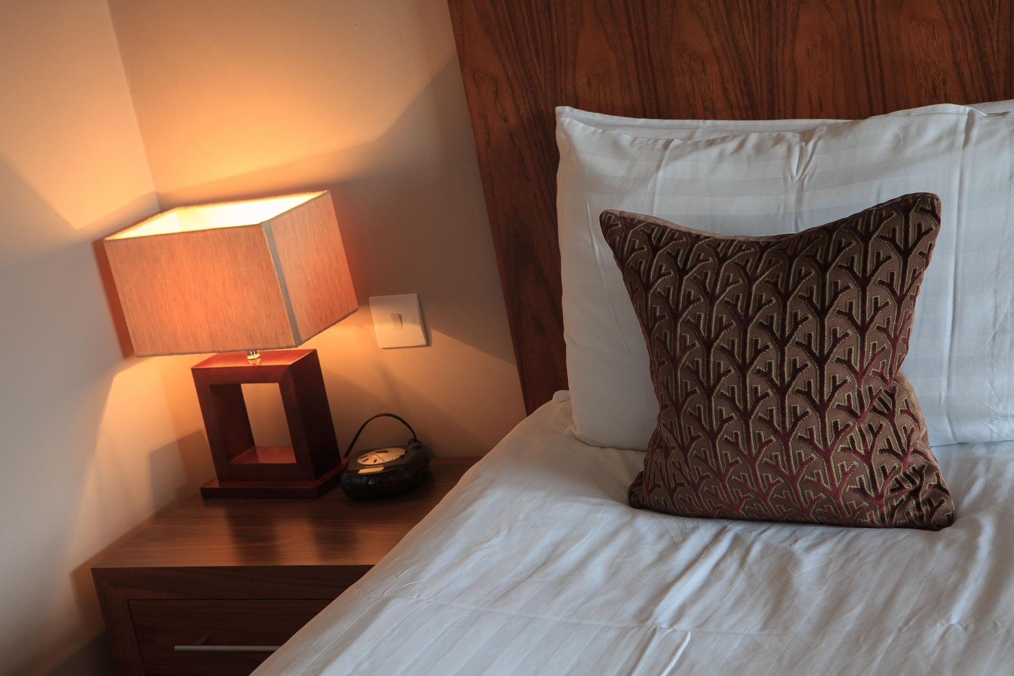 Best Western Plus Centurion Hotel Midsomer Norton Exteriör bild